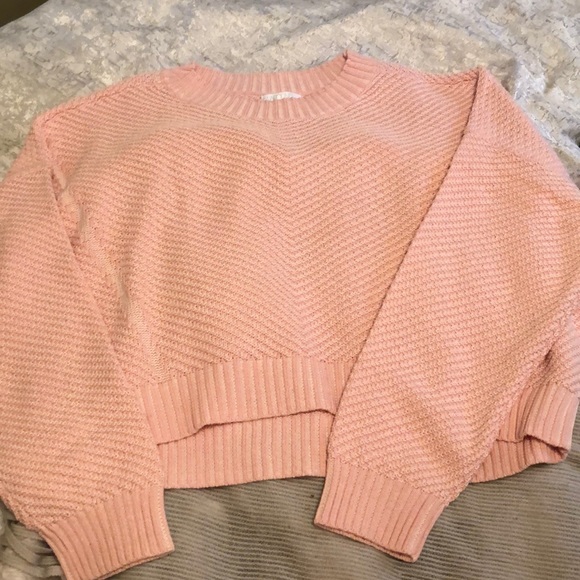 Abound Sweaters - New With Tags! Knit crop sweater!